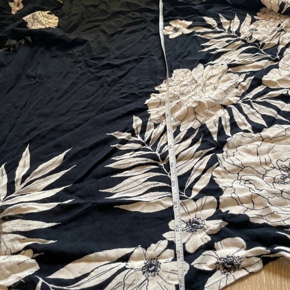 Billabong Beach Coverup - Picture 3 of 8